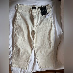 Off-white Banana Republic wide-leg denim pants with high-rise waist.